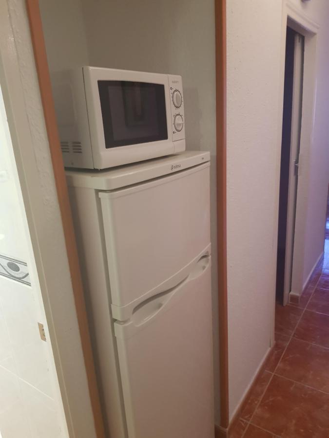 Acogedor Estudio En El Centro Torremolinosアパートメント エクステリア 写真
